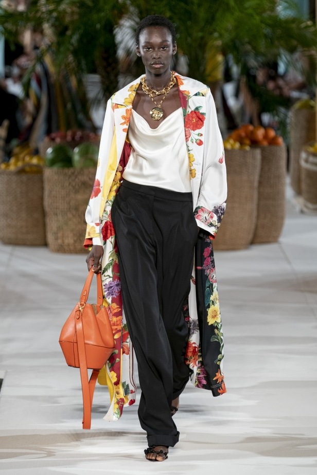 اسبوع الموضة في نيويورك 2019 عرض أزياء oscar de la renta  ربيع وصيف 2020