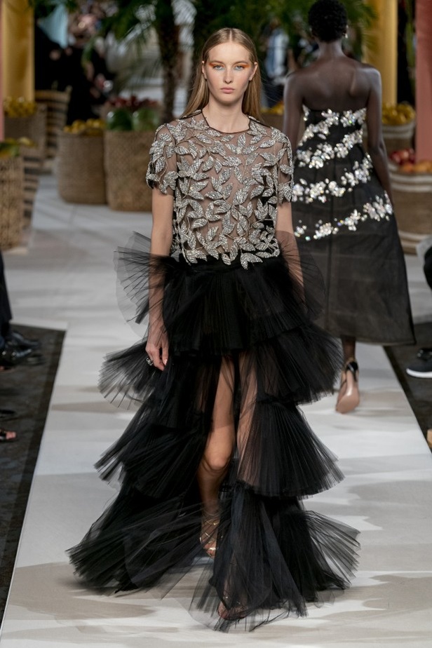 اسبوع الموضة في نيويورك 2019 عرض أزياء oscar de la renta  ربيع وصيف 2020