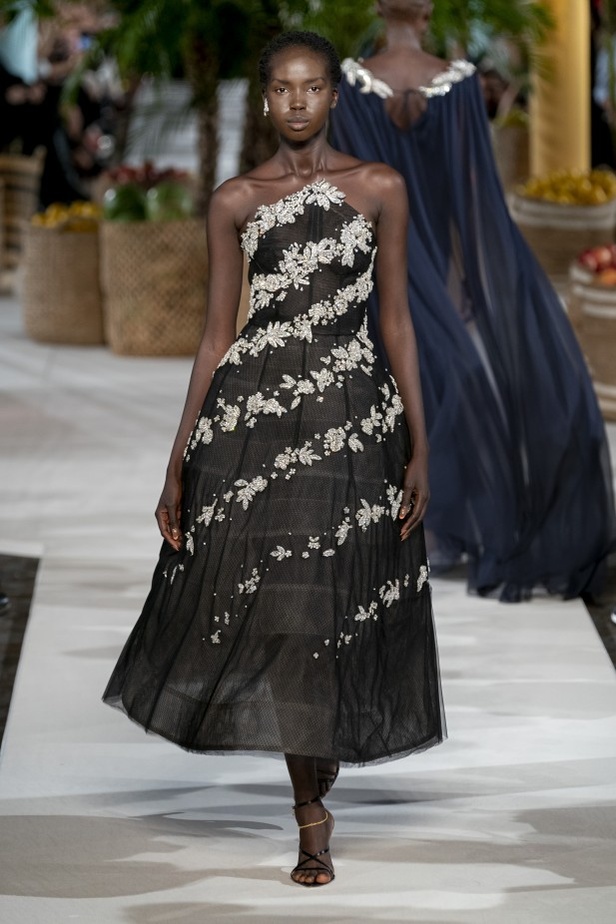 اسبوع الموضة في نيويورك 2019 عرض أزياء oscar de la renta  ربيع وصيف 2020