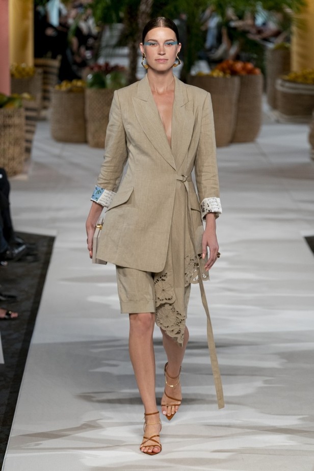 اسبوع الموضة في نيويورك 2019 عرض أزياء oscar de la renta  ربيع وصيف 2020