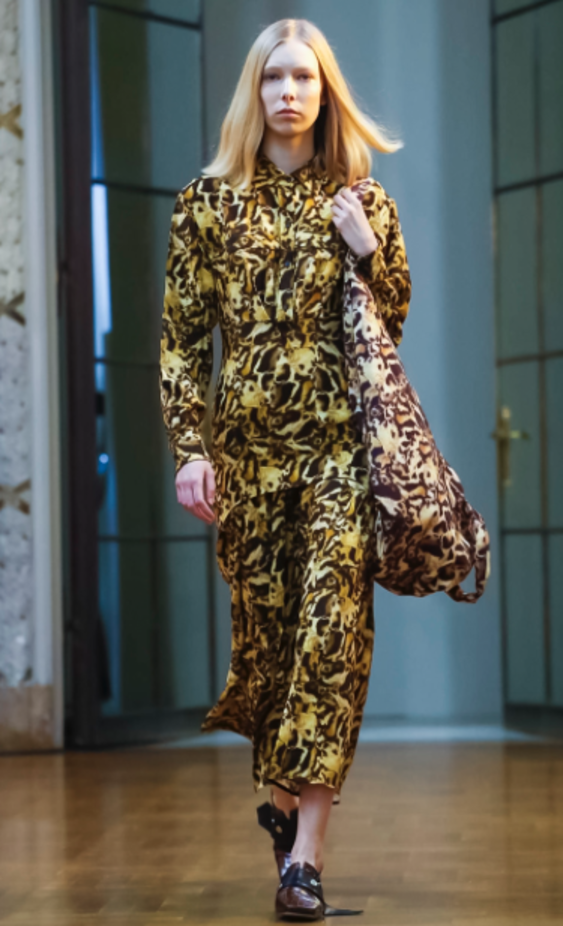 عرض أزياء Victoria Beckham لخريف وشتاء 2018 !