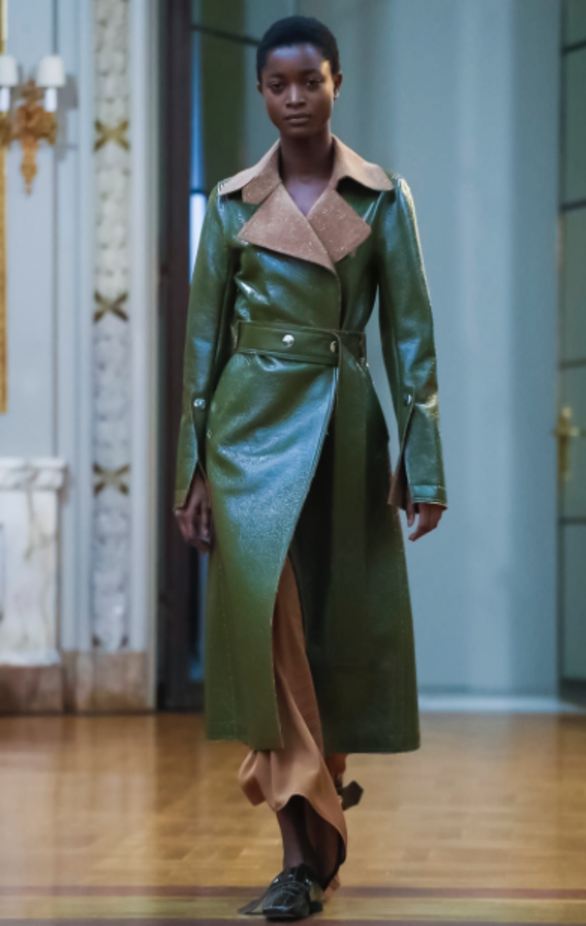 عرض أزياء Victoria Beckham لخريف وشتاء 2018 !