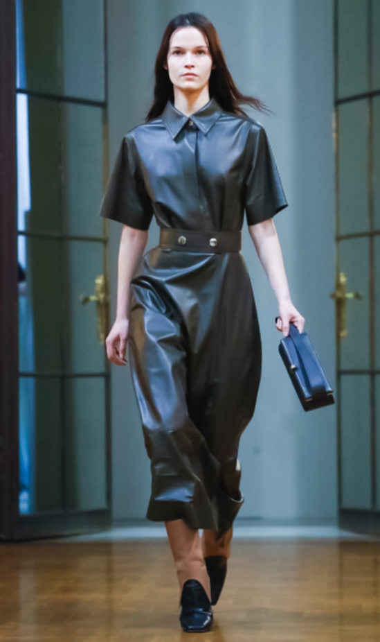 عرض أزياء Victoria Beckham لخريف وشتاء 2018 !