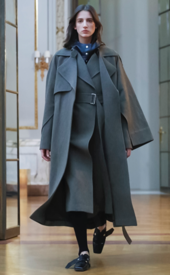 عرض أزياء Victoria Beckham لخريف وشتاء 2018 !