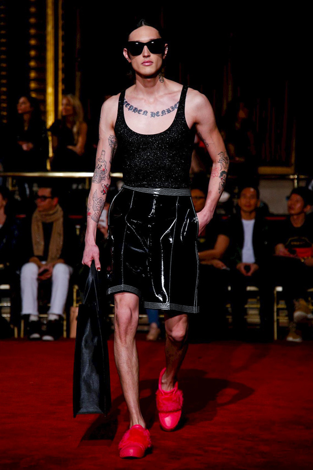 عرض أزياء كريستيان سيريانو لموسم خريف وشتاء 2018