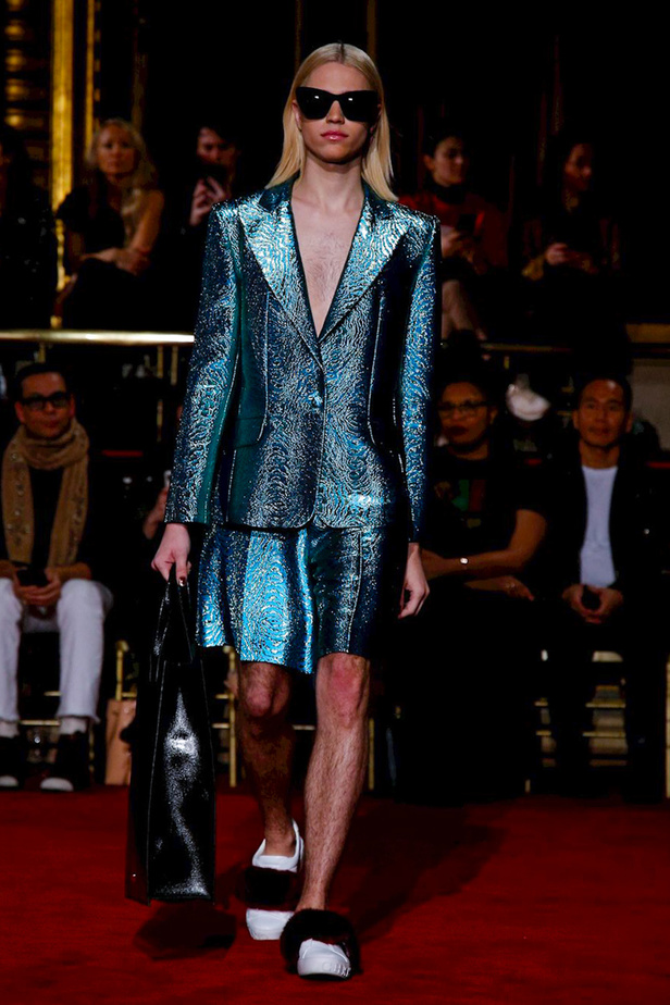 عرض أزياء كريستيان سيريانو لموسم خريف وشتاء 2018