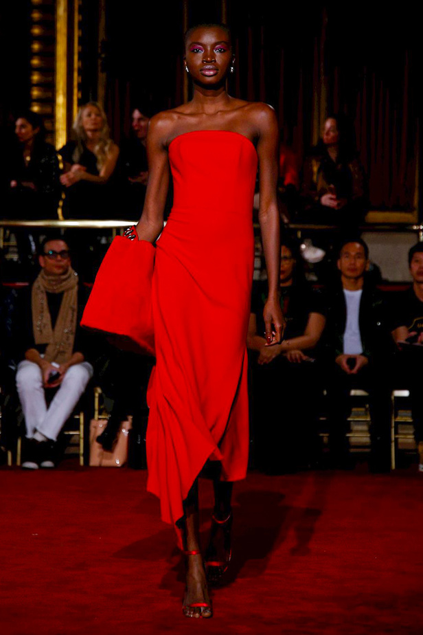 عرض أزياء كريستيان سيريانو لموسم خريف وشتاء 2018