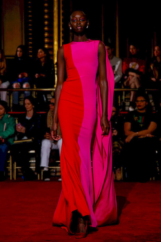 عرض أزياء كريستيان سيريانو لموسم خريف وشتاء 2018