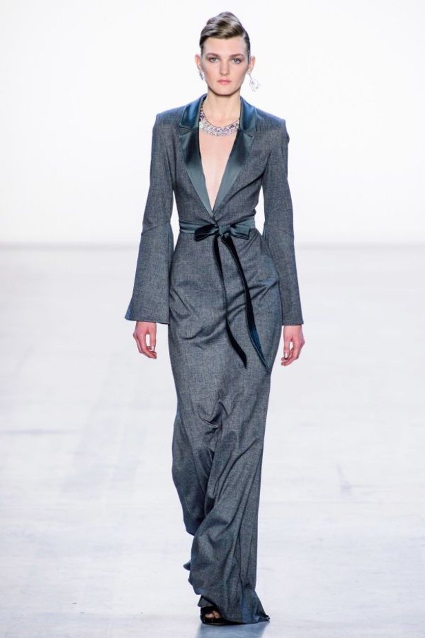 مجموعة Badgley Mischka للألبسة الجاهزة لموسم خريف 2019