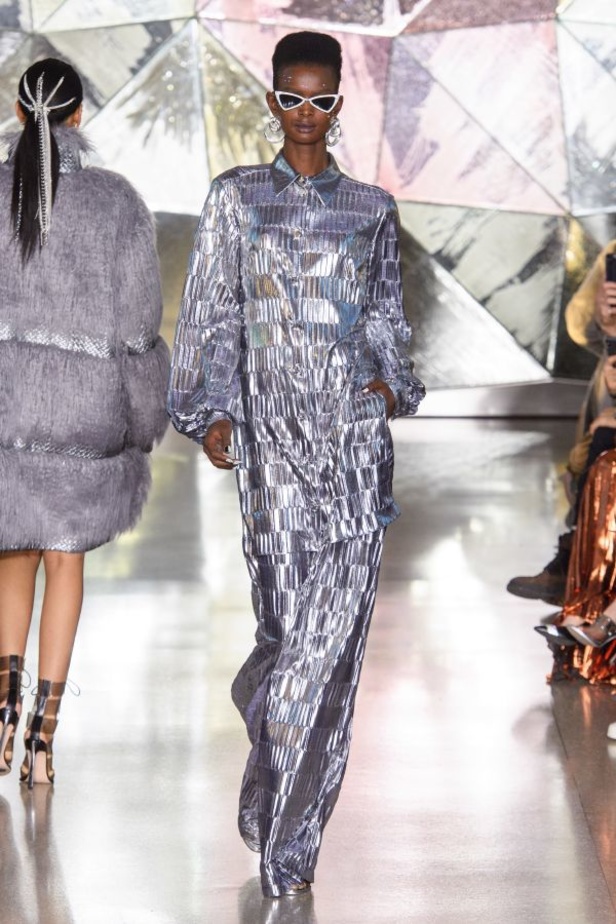 مجموعة Christian Siriano  للألبسة الجاهزة لموسم خريف 2019