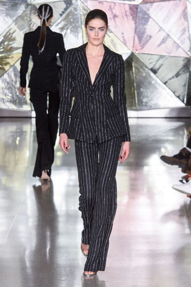 مجموعة Christian Siriano  للألبسة الجاهزة لموسم خريف 2019