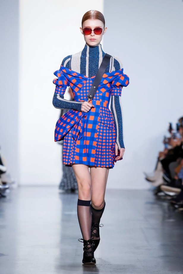 مجموعة Self Portrait للألبسة الجاهزة لخريف 2019