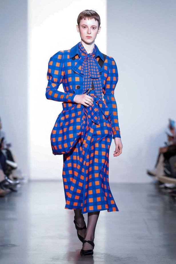 مجموعة Self Portrait للألبسة الجاهزة لخريف 2019