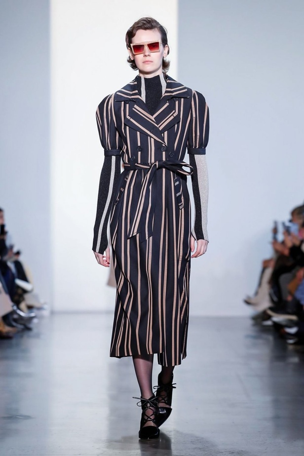 مجموعة Self Portrait للألبسة الجاهزة لخريف 2019