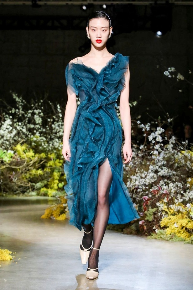 ازياء JASON WU  الجاهزة لخريف وشتاء 2020/2021 من نيويورك 