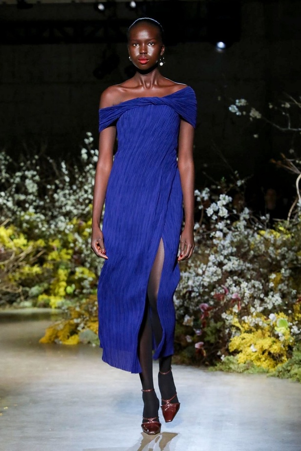 ازياء JASON WU  الجاهزة لخريف وشتاء 2020/2021 من نيويورك 