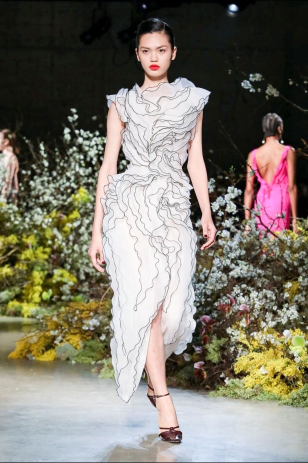 ازياء JASON WU  الجاهزة لخريف وشتاء 2020/2021 من نيويورك 