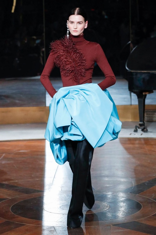 فساتين PRABAL GURUNG لخريف وشتاء2020/2021  