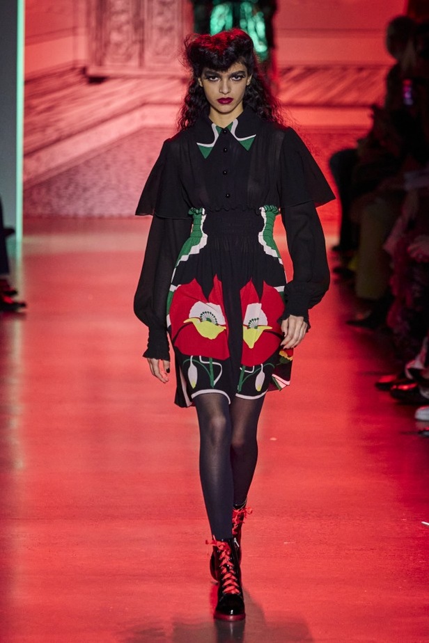 مجموعة الازياء الجاهزة من ANNA SUI  من اسبوع الموضة في نيويورك2020