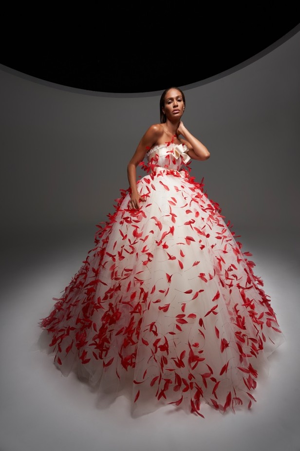 صور مجموعة ازياء Giambattista Valli الفاخرة لخريف وشتاء 2021