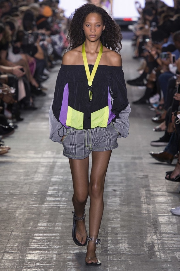 مجموعة الكسندر وانغ لموسم ربيع وصيف 2017