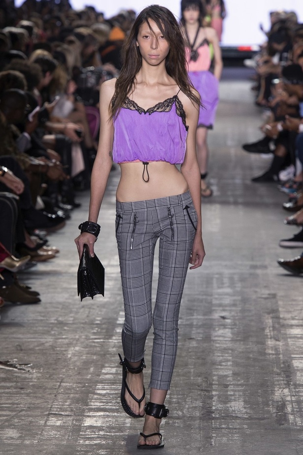 مجموعة الكسندر وانغ لموسم ربيع وصيف 2017