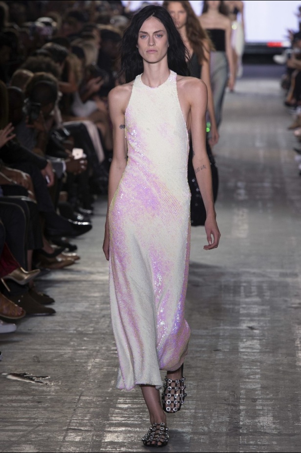 مجموعة الكسندر وانغ لموسم ربيع وصيف 2017