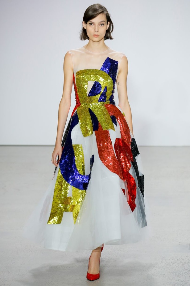 مجموعة أوسكار دي لا رينتا لموسم ربيع وصيف 2018