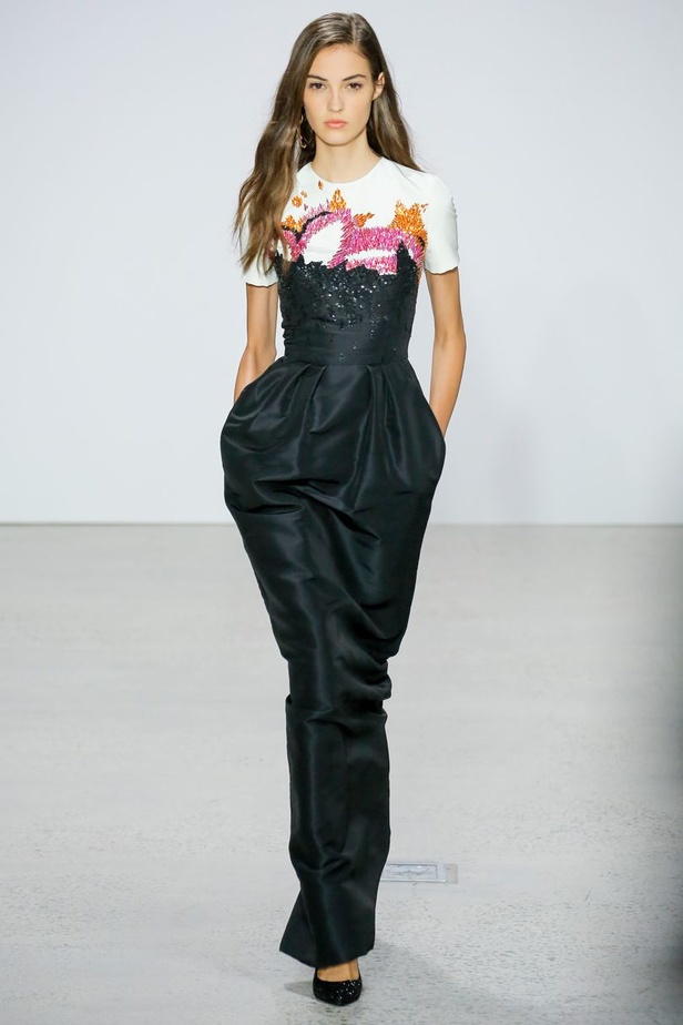 مجموعة أوسكار دي لا رينتا لموسم ربيع وصيف 2018