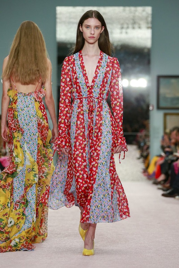 مجموعة كارولينا هيريرا لموسم ربيع وصيف 2019