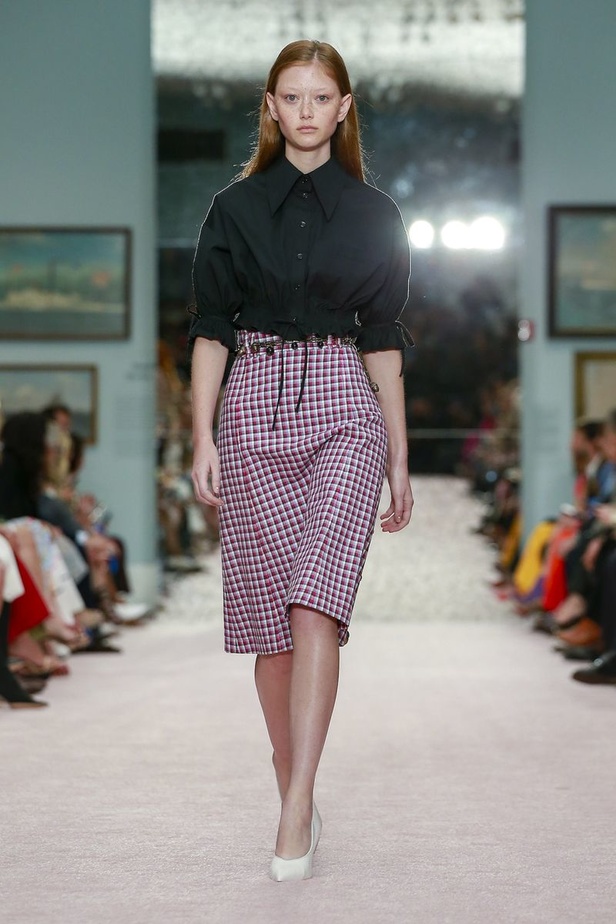 مجموعة كارولينا هيريرا لموسم ربيع وصيف 2019