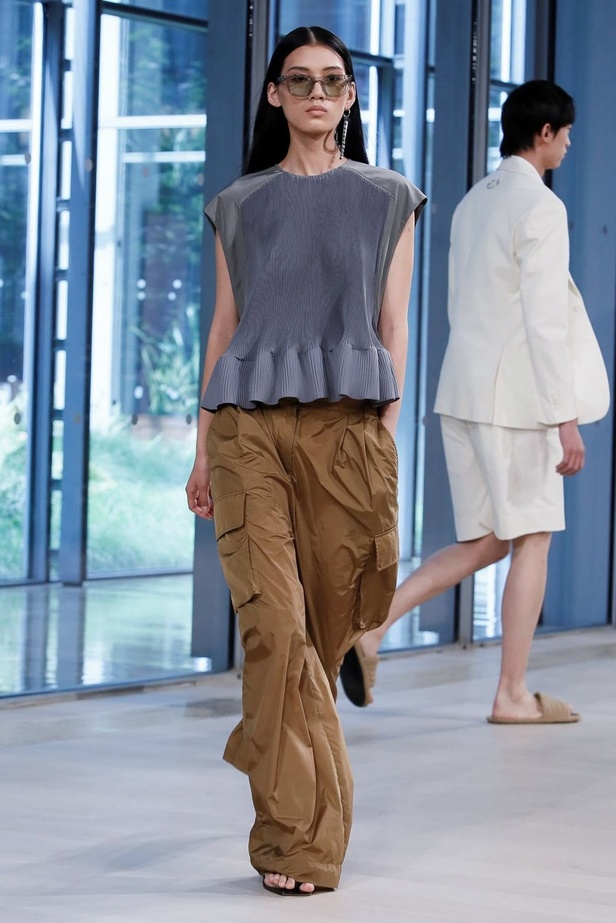 عرض أزياء تيبي لربيع وصيف 2020