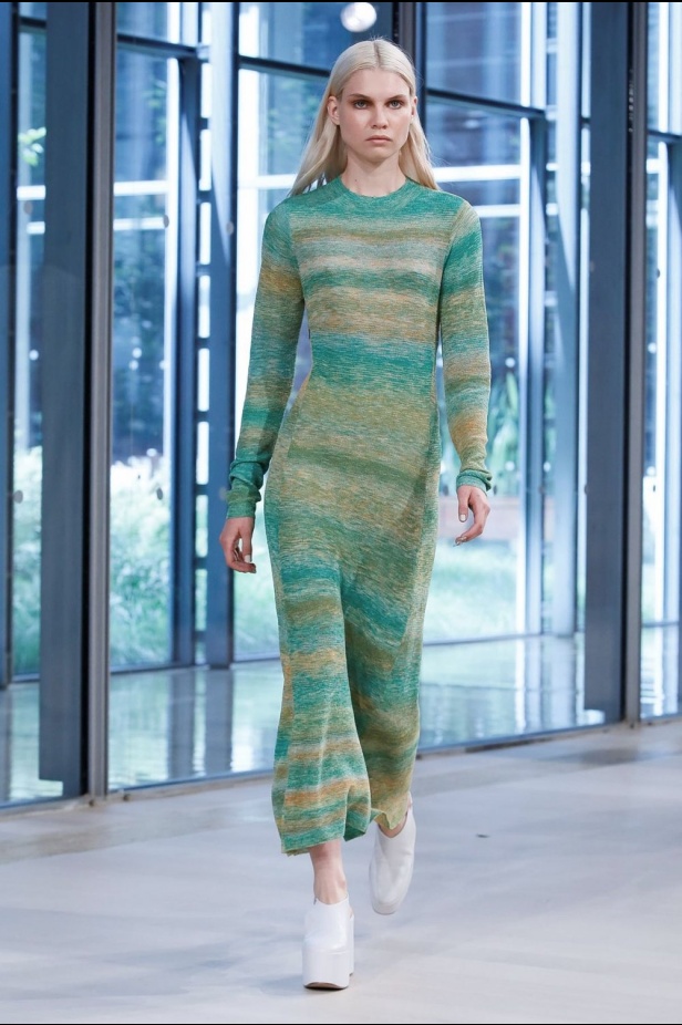 عرض أزياء تيبي لربيع وصيف 2020