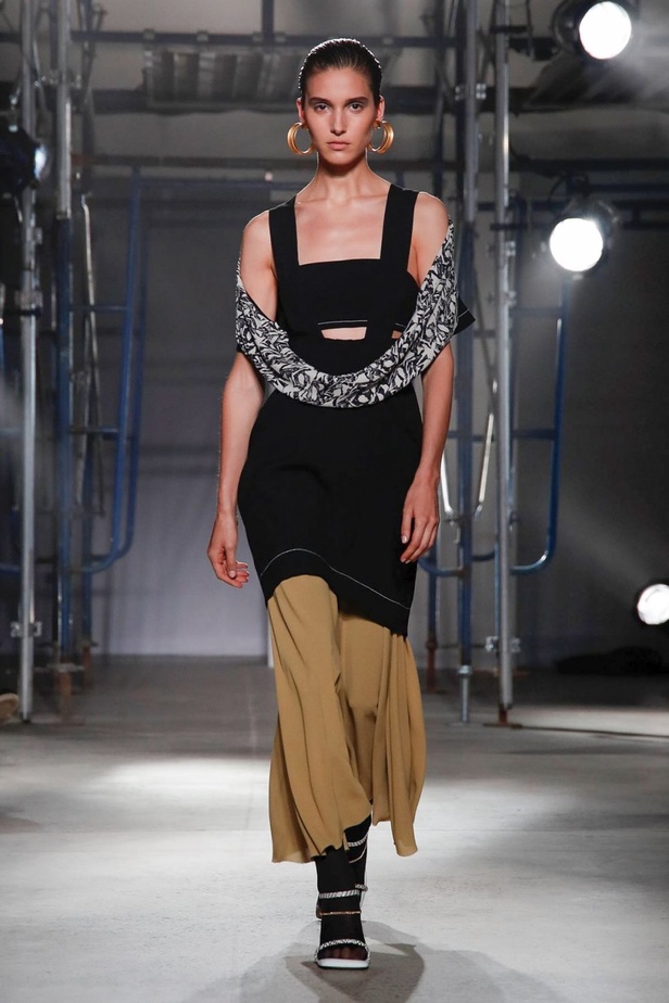 اسبوع الموضة في نيويورك 2019 عرض أزياء proenza schouler  ربيع وصيف 2020