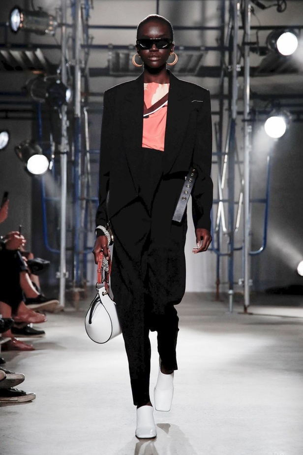 اسبوع الموضة في نيويورك 2019 عرض أزياء proenza schouler  ربيع وصيف 2020