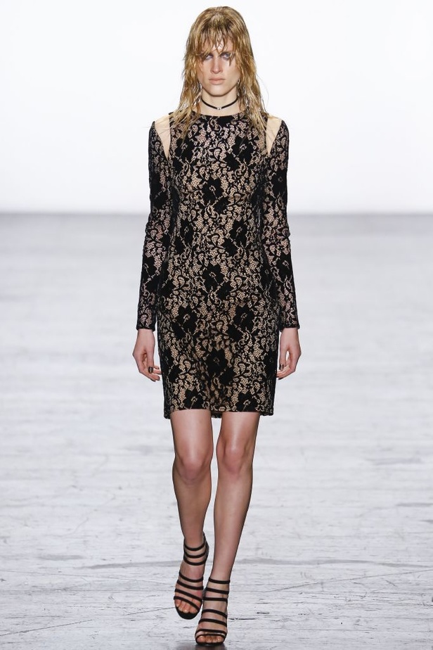 وشوم الجلد تغزو تصاميم Tadashi Shoji في نيويورك