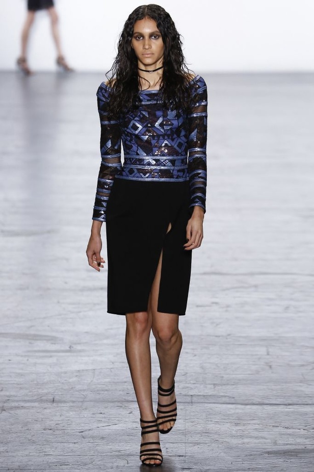 وشوم الجلد تغزو تصاميم Tadashi Shoji في نيويورك