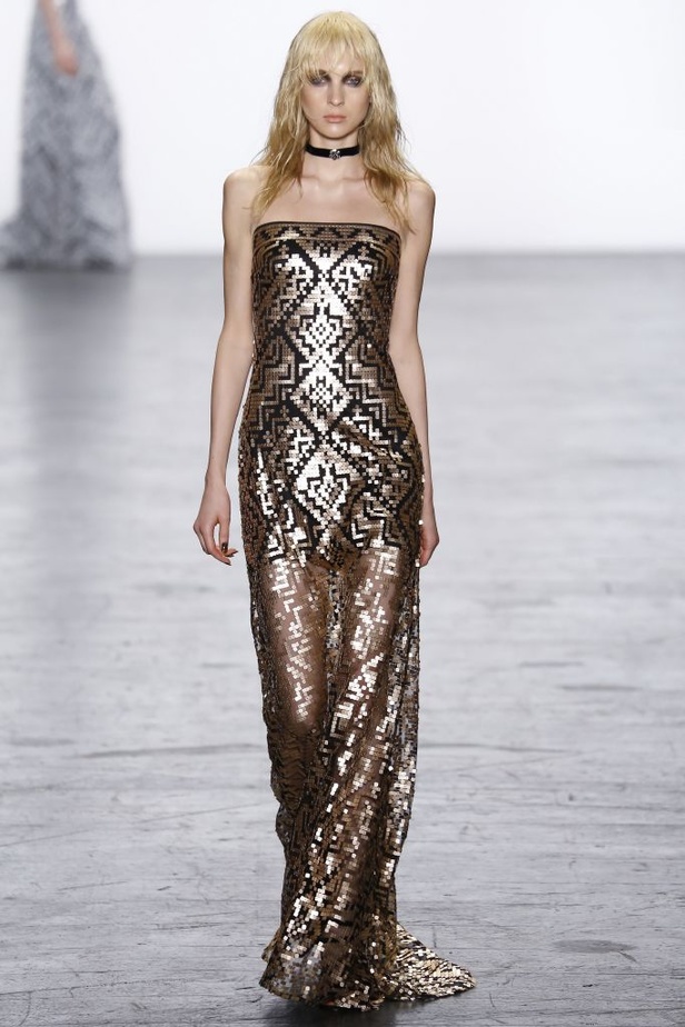 وشوم الجلد تغزو تصاميم Tadashi Shoji في نيويورك