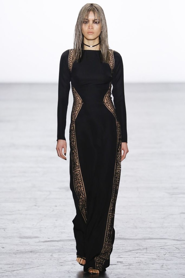 وشوم الجلد تغزو تصاميم Tadashi Shoji في نيويورك