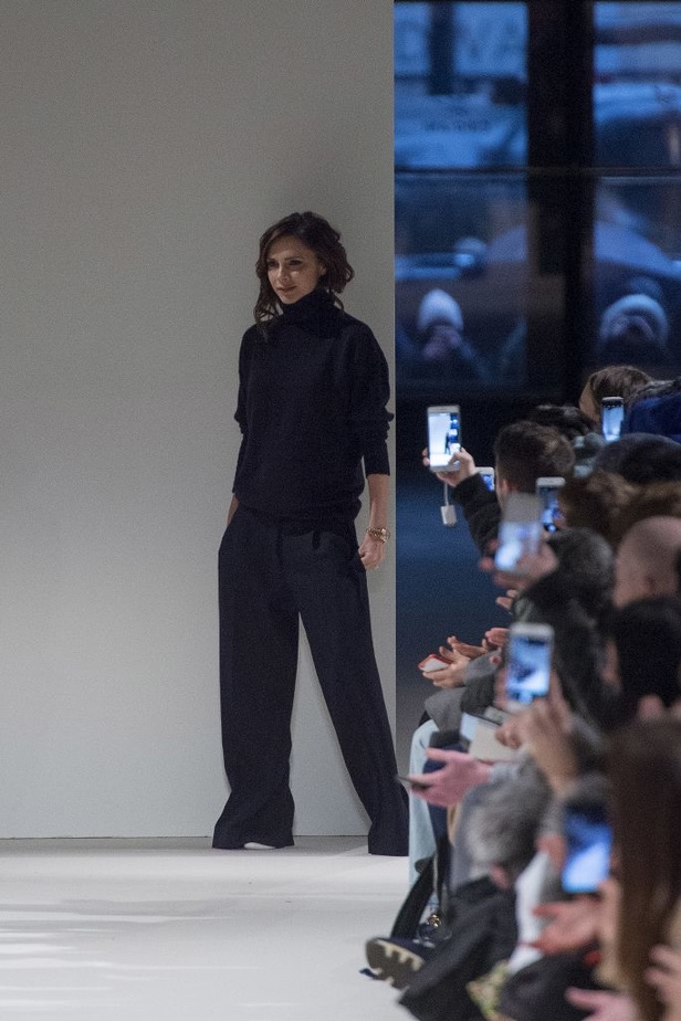 مجموعة فيكتوريا بيكهام للألبسة الجاهزة لخريف و شتاء 2017