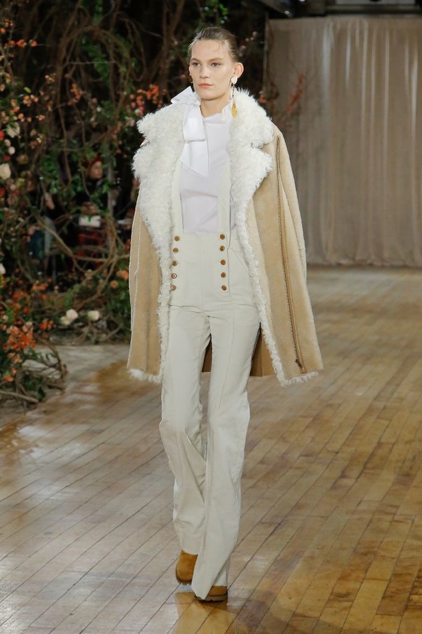 مجموعة أولا جونسون للألبسة الجاهزة لخريف و شتاء 2017-2018