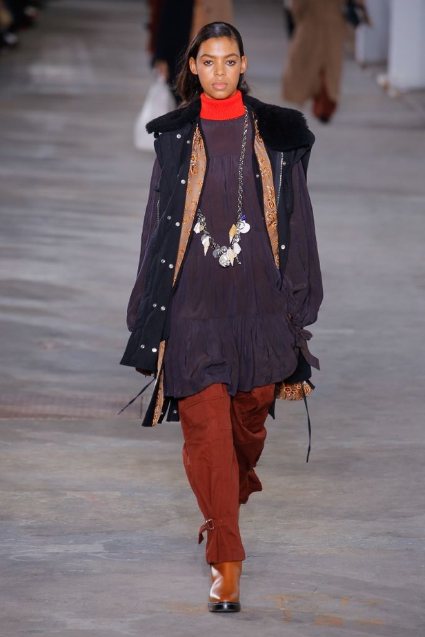 عرض أزياء 3.1 Phillip Lim لخريف وشتاء ٢٠١٨ !