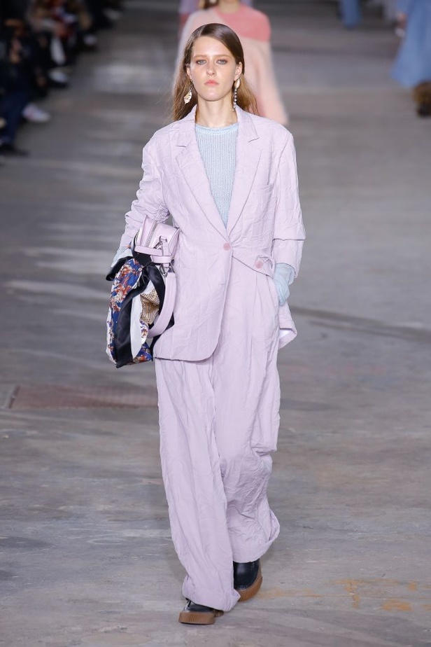 عرض أزياء 3.1 Phillip Lim لخريف وشتاء ٢٠١٨ !