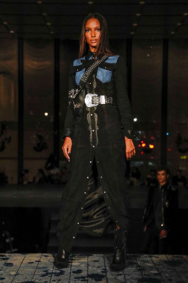 عرض أزياء فيليب بلاين لخريف وشتاء 2019 