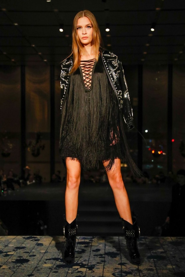 عرض أزياء فيليب بلاين لخريف وشتاء 2019 