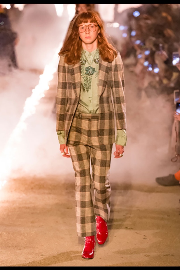 مجموعة Gucci كروز 2019.. مزج بين الأزياء المدنية الرياضية والتصاميم القوطية والدينية