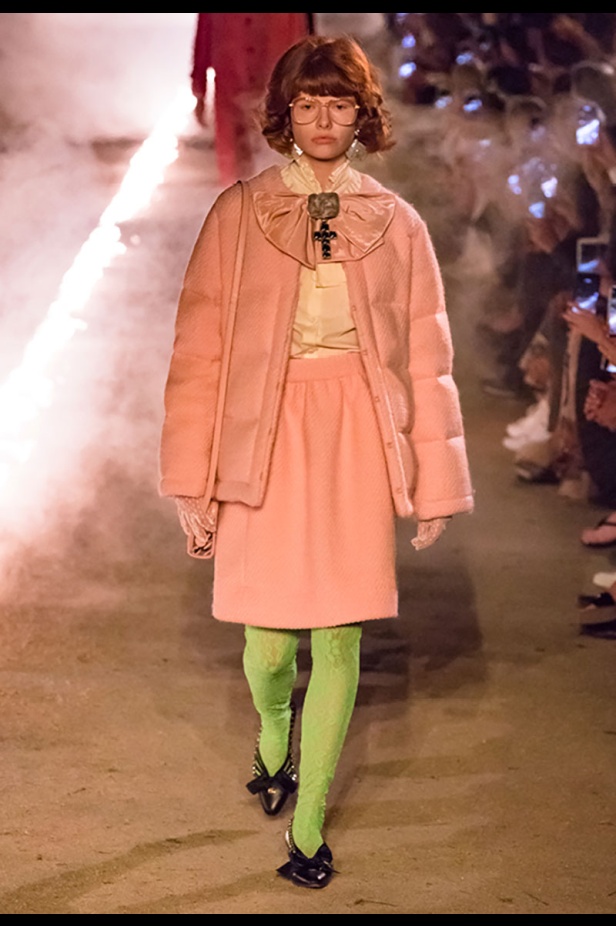 مجموعة Gucci كروز 2019.. مزج بين الأزياء المدنية الرياضية والتصاميم القوطية والدينية