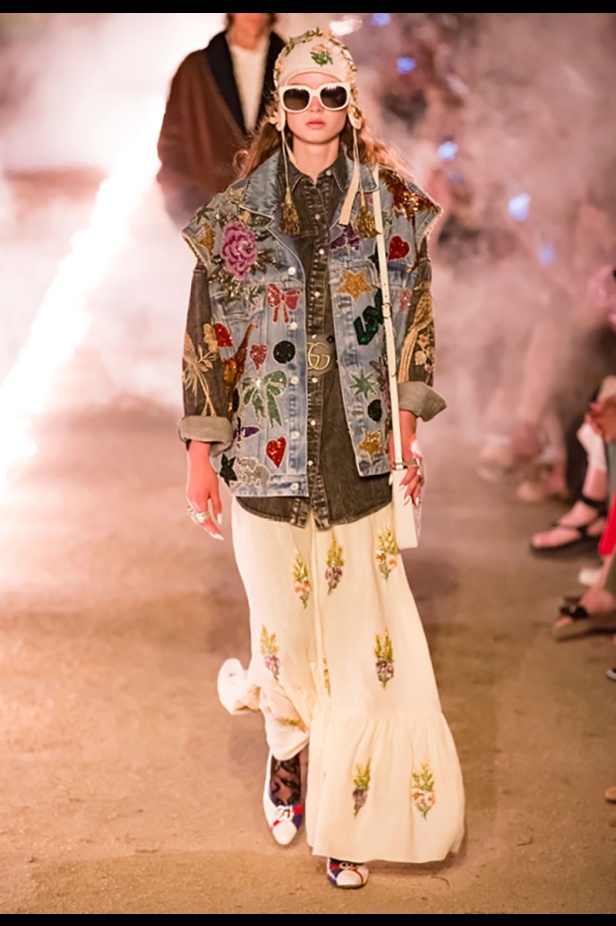 مجموعة Gucci كروز 2019.. مزج بين الأزياء المدنية الرياضية والتصاميم القوطية والدينية