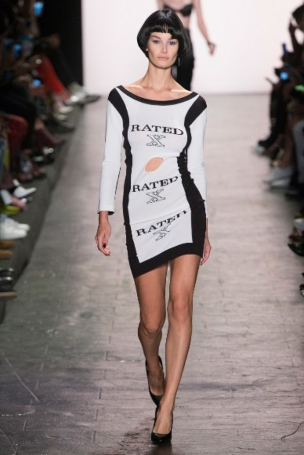 مجموعة Jeremy Scott لربيع وصيف ٢٠١٧ !