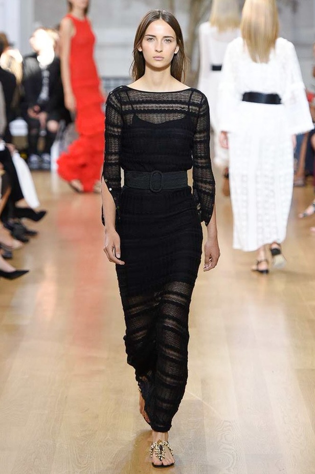 مجموعة اوسكار دي لا رنتا لموسم ربيع وصيف 2017